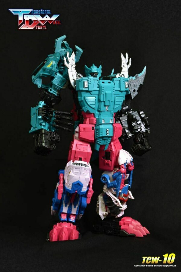 TDW TCW 10 Generations Selects King Poseidon Upgrade Kit In Hand Image  (2 of 8)